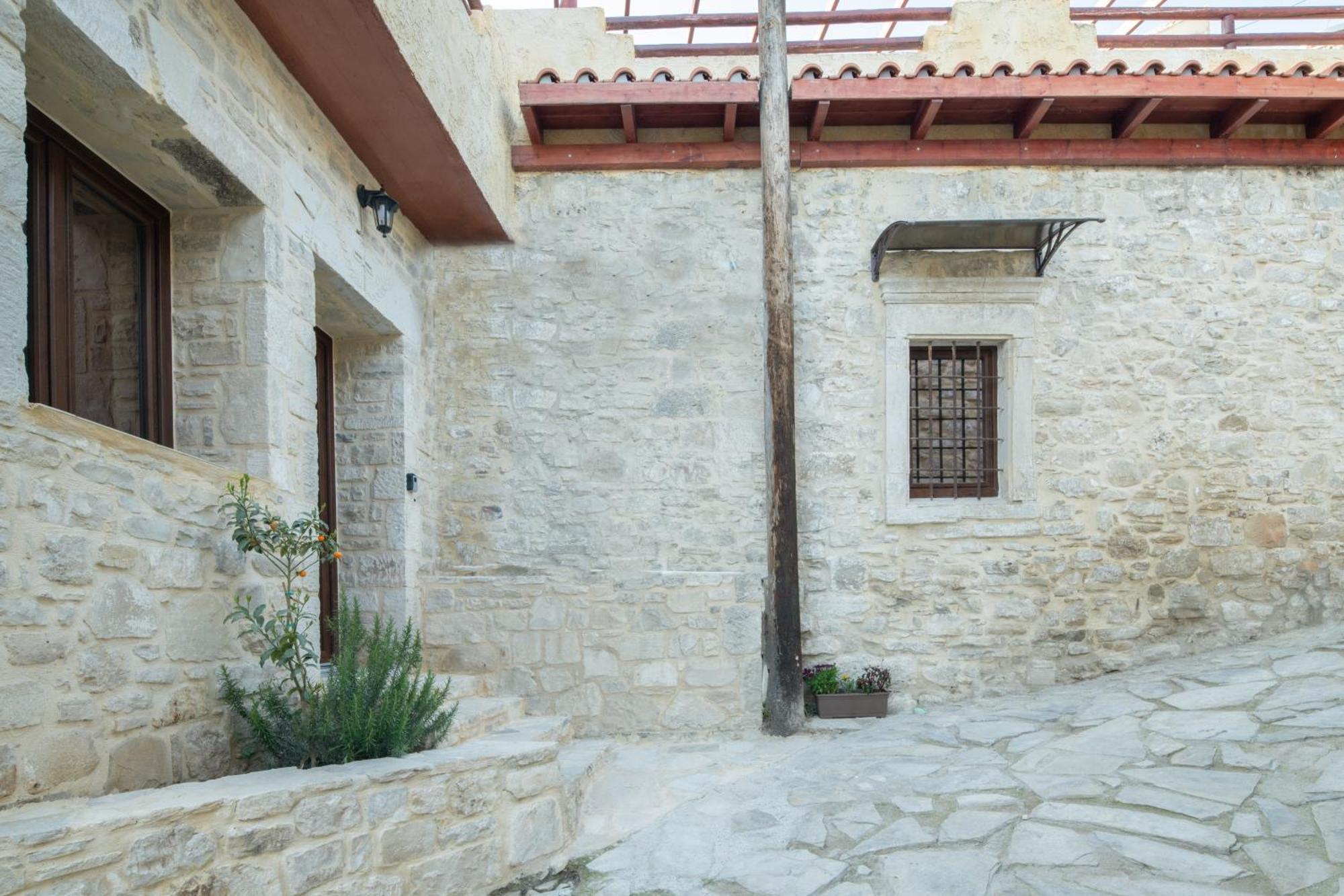 Draganigo Luxury Stone Houses 40 Min From Matala Ano Moulia 外观 照片